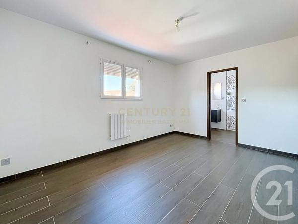 Maison à vendre  6 pièces - 179,50 m 2   ST CLAIR DE LA TOUR  - 38