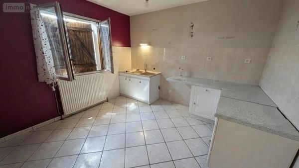 Location - Maison Saint-Pont 03110 4 pièces 91 m 2