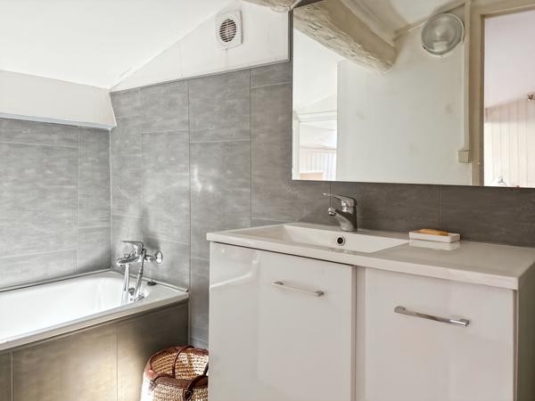 Barbentane (13570) Maison de village 45 m2