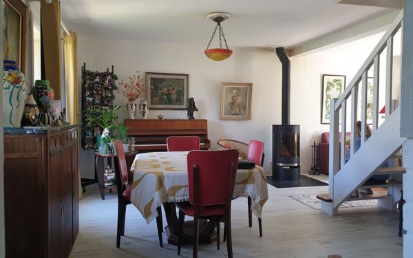 Maison à vendre    6 pièces •  Séné