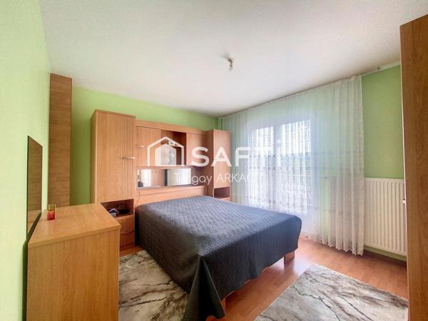 Découvrez le Charme Exceptionnel de cette Maison de 2010, Surplombant La Tour du Pin