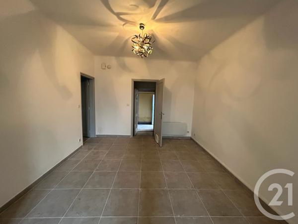 Immeuble à vendre  480,94 m2 ST HILAIRE DE BRETHMAS - 30