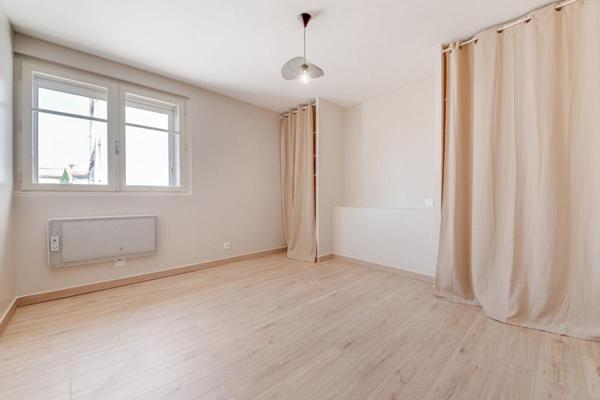 84200 CARPENTRAS - Murs  locaux professionnels 126 m2