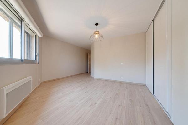 84200 CARPENTRAS - Murs  locaux professionnels 126 m2