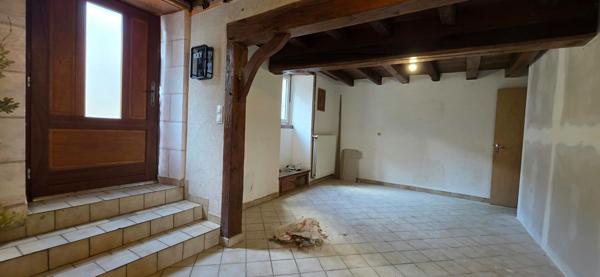 Maison 136.52 m² , 2 chambres, dépendances et jardin
