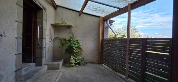 Maison 136.52 m² , 2 chambres, dépendances et jardin