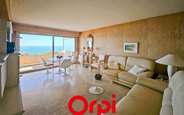 Appartement à vendre    3 pièces • 66 m2 Bandol