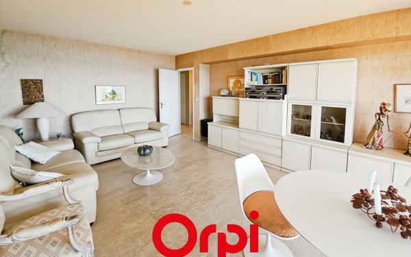 Appartement à vendre    3 pièces • 66 m2 Bandol