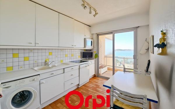 Appartement à vendre    3 pièces • 66 m2 Bandol