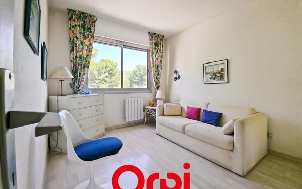 Appartement à vendre    3 pièces • 66 m2 Bandol