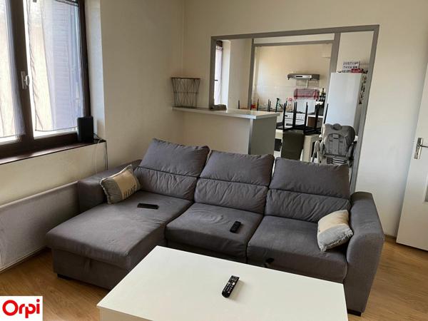 Appartement à louer    2 pièces •  Saint-Étienne-de-Saint-Geoirs