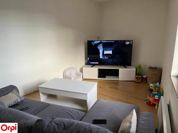 Appartement à louer    2 pièces •  Saint-Étienne-de-Saint-Geoirs