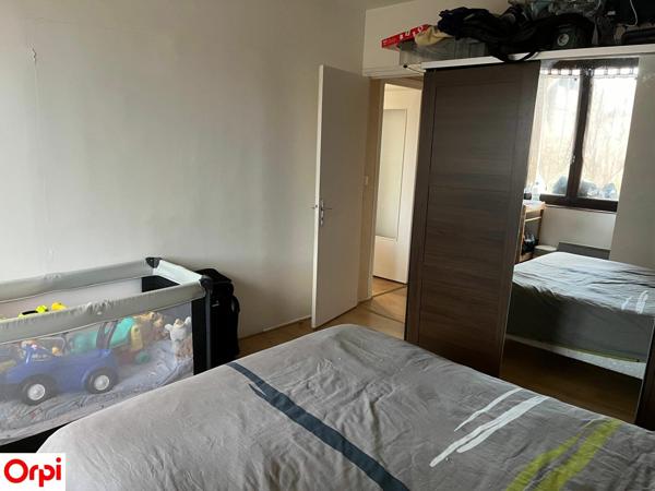 Appartement à louer    2 pièces •  Saint-Étienne-de-Saint-Geoirs