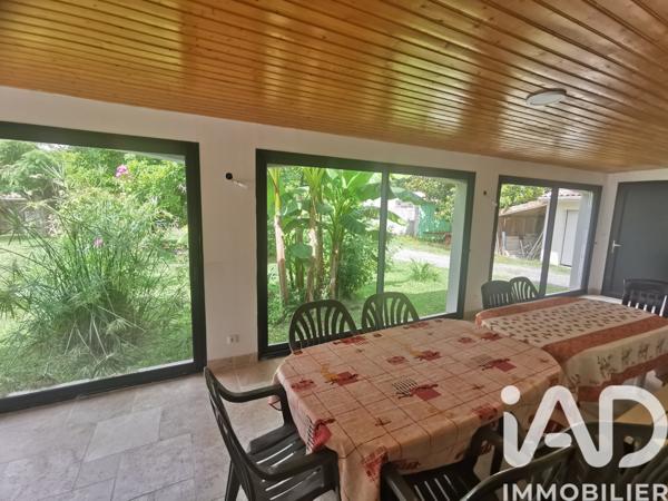 Maison à vendre 5 pièces 161 m² Saint-Yzan-de-Soudiac
