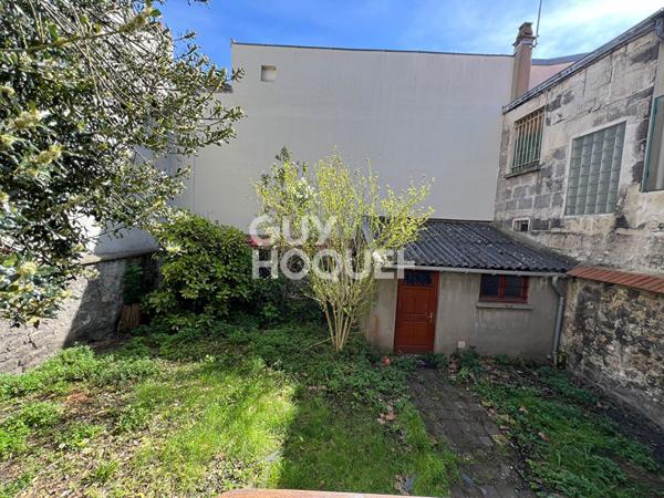 Charmant 2 pièces avec jardin sur la mythique Place de la République