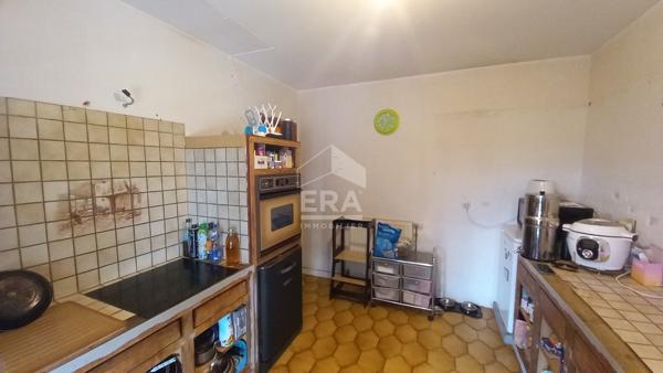 Maison individuelle des années 1980 en campagne proche de Montpon Ménestérol.