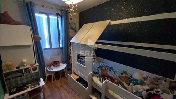 Maison individuelle des années 1980 en campagne proche de Montpon Ménestérol.