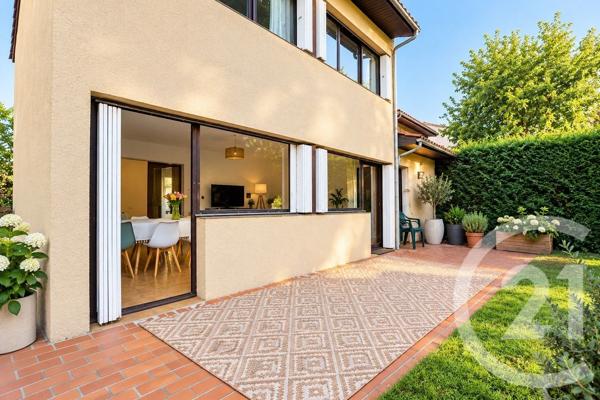 Maison à vendre  5 pièces - 106,19 m 2   EYSINES  - 33