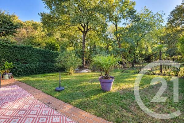 Maison à vendre  5 pièces - 106,19 m 2   EYSINES  - 33