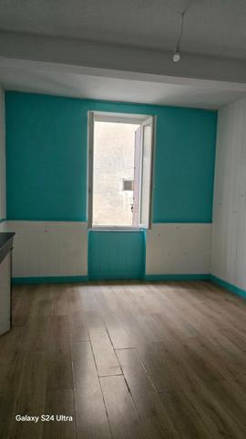 À VENDRE – BELLE MAISON DE VILLAGE AVEC DE BEAUX VOLUMES  CUXAC D'AUDE
