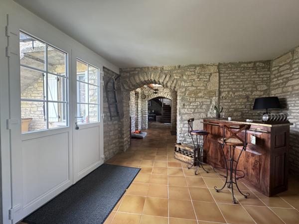 Maison 8 pièces - 215 m² Exclusivité efficity