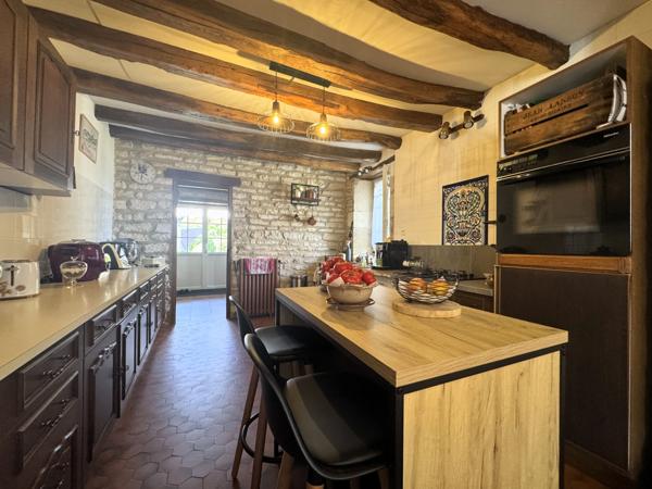 Maison 8 pièces - 215 m² Exclusivité efficity