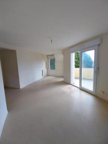 BEAU T4 AVEC BALCON Blain