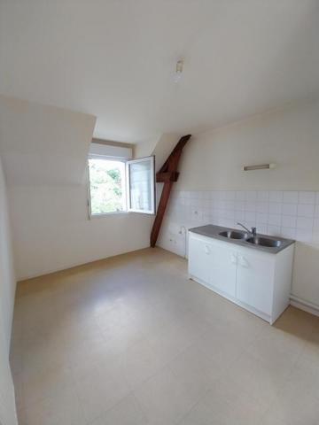 BEAU T4 AVEC BALCON Blain