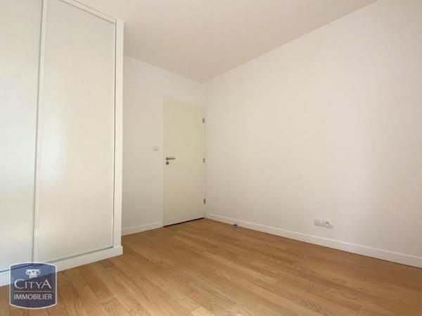 Appartement à louer 3 pièces 76.97m² Nantes (44300)