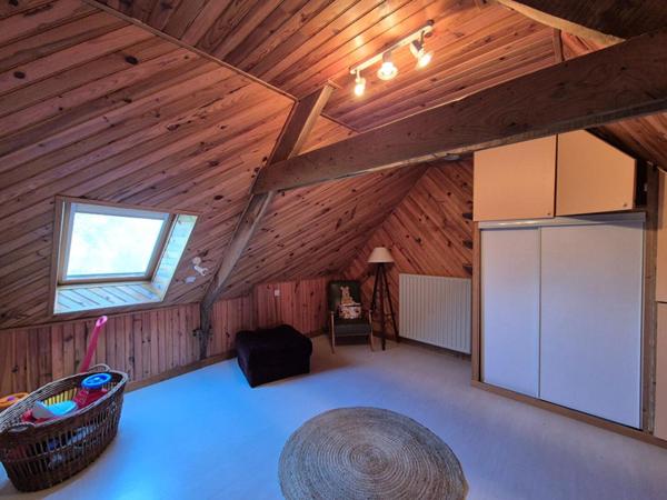 Belle Longère atypique de 162 m2 habitables, rénovée avec goût dans le Morbihan ? (15 kms de Lorient  ? 1 km d'Hennebont ? 6 kms de Languidic - 15 kms de la mer)