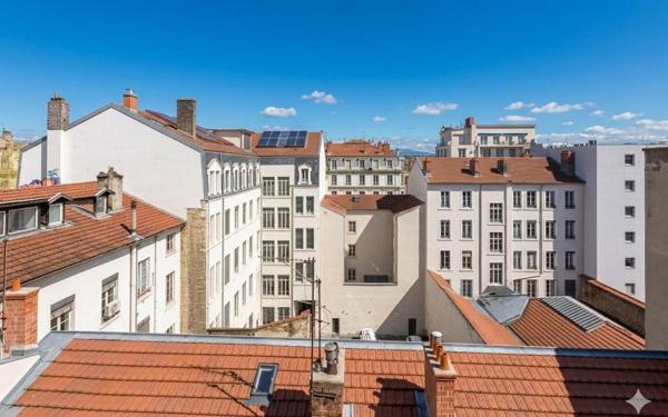Appartement à vendre    3 pièces • 65,95 m2 Lyon 3