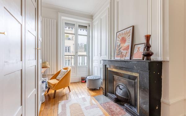 Appartement à vendre    3 pièces • 65,95 m2 Lyon 3