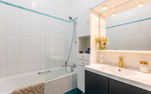 Appartement à vendre    3 pièces • 65,95 m2 Lyon 3
