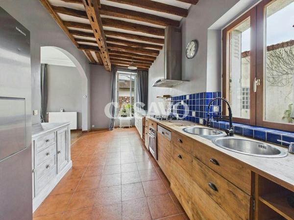 Vente Maison 8 pièces de 148m² - 94310 Orly