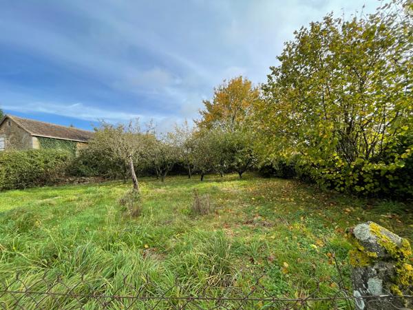 Terrain à bâtir de 350 m² situé dans le bourg de LA FERRIERE BOCHARD
CU opérationnel obtenu