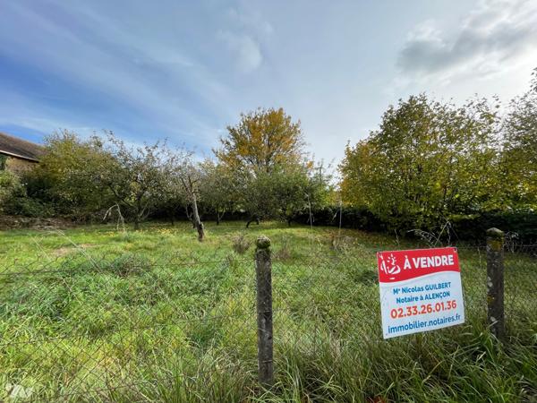 Terrain à bâtir de 350 m² situé dans le bourg de LA FERRIERE BOCHARD
CU opérationnel obtenu