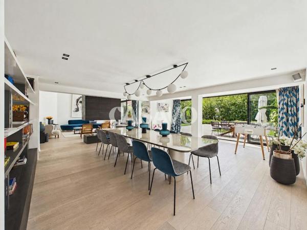 Vente Maison 12 pièces de 450m² - 92500 Rueil-Malmaison