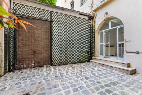 # Appartement – 181m² – Paris 4ème