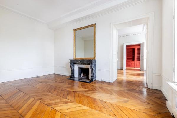 # Appartement – 181m² – Paris 4ème