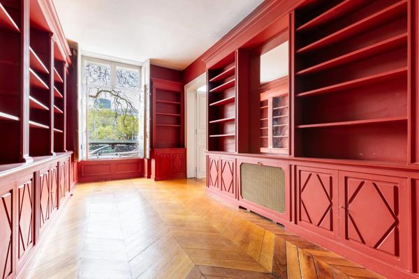 # Appartement – 181m² – Paris 4ème