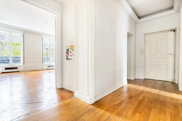 # Appartement – 181m² – Paris 4ème
