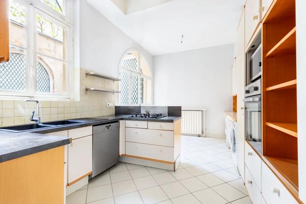 # Appartement – 181m² – Paris 4ème