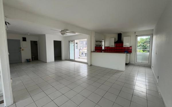 Appartement à vendre    3 pièces • 78,16 m2 Saint-François