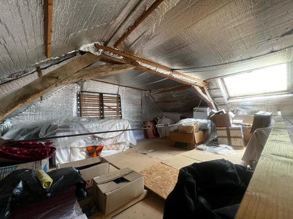 PROPRIÉTÉ de 300m² hab et DEPENDANCES dans PARC 2550m²