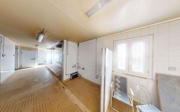 Maison à vendre    2 pièces • 330 m2 Castelnau-d'Estrétefonds