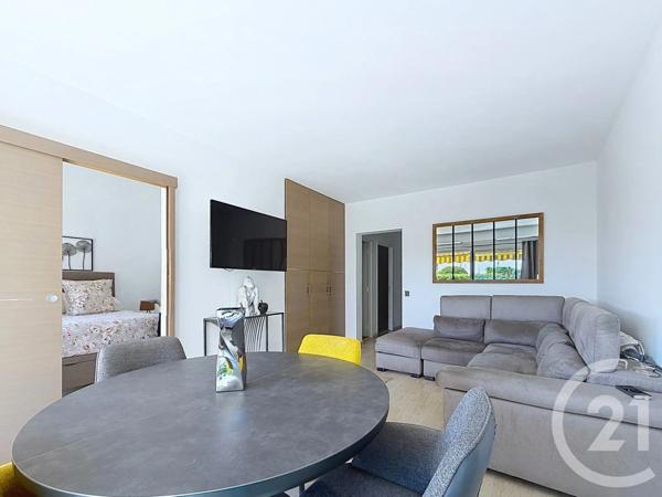 Appartement T3 à vendre  3 pièces - 56 m 2   VILLENEUVE LOUBET  - 06
