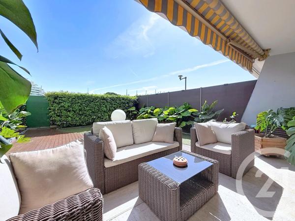 Appartement T3 à vendre  3 pièces - 56 m 2   VILLENEUVE LOUBET  - 06