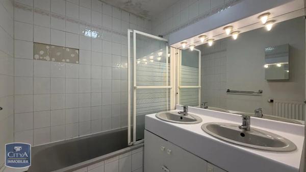 Appartement à vendre 3 pièces 69m² Saint-Martin-d'Hères (38400)