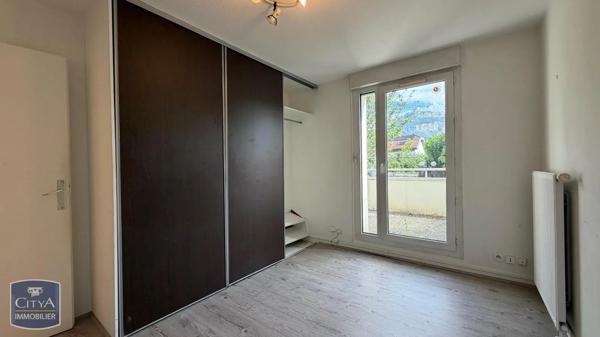 Appartement à vendre 3 pièces 69m² Saint-Martin-d'Hères (38400)
