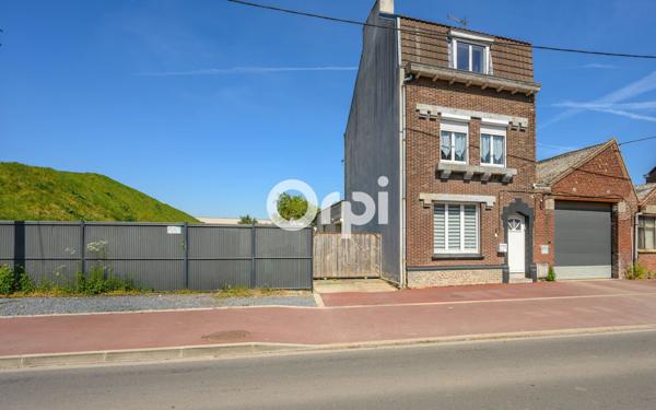 Maison à vendre    4 pièces •  Bousbecque